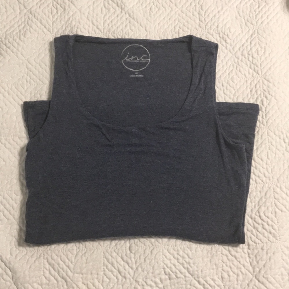 Double layered front to hide the winter bod
